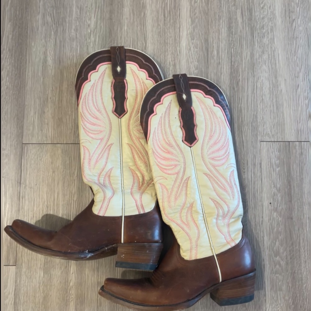 Azulado Cowboy Boots